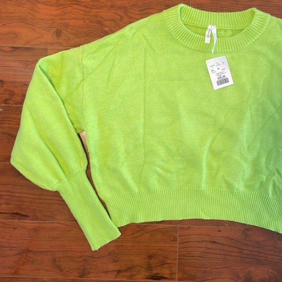 NWT Dreamers Green Knit Cropped Crewneck Sweater Top - Picture 3 of 9